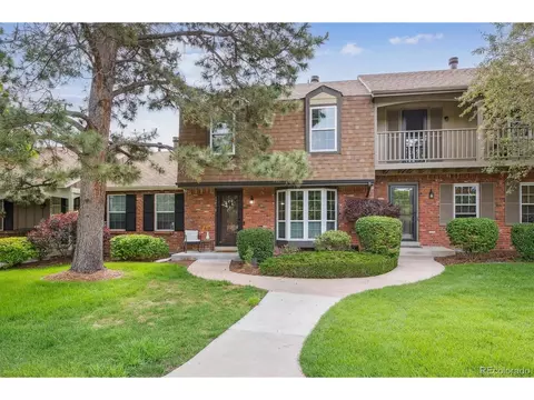 8981 E Amherst Dr #E, Denver, CO 80231