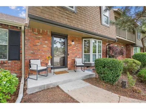 8981 E Amherst Dr #E, Denver, CO 80231 photo 2