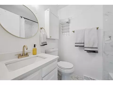 8981 E Amherst Dr #E, Denver, CO 80231 photo 18