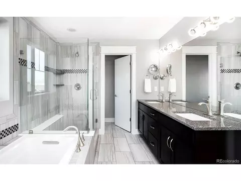 8013 E 50th Dr, Denver, CO 80238 photo 21