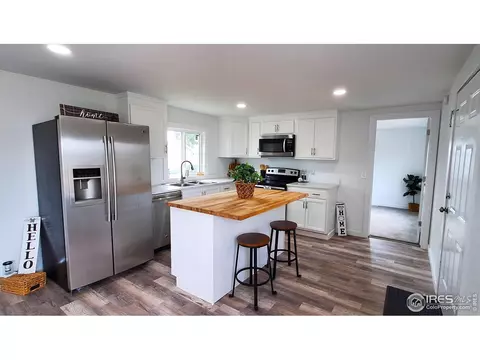 420 E 57th St #6, Loveland, CO 80538