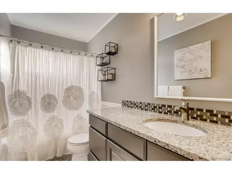 Bath - 16688 E Hialeah Ave, Centennial, CO 80015 photo 2 of 3