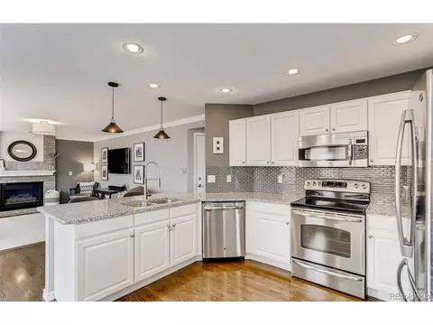 Kitchen - 16688 E Hialeah Ave, Centennial, CO 80015 photo 2 of 3