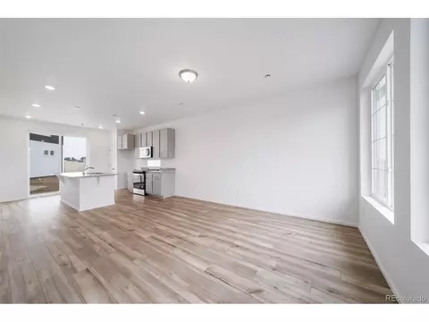 22103 E 38th Pl, Aurora, CO 80019 photo 7