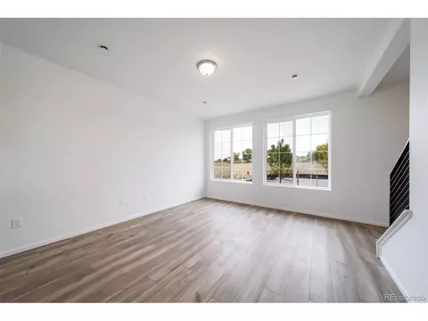 22103 E 38th Pl, Aurora, CO 80019 photo 11