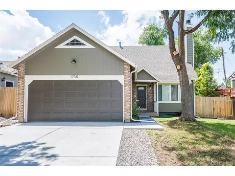 1735 Fraser Ct, Aurora, CO 80011