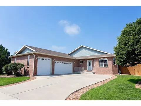671 N 15th Ave, Brighton, CO 80601