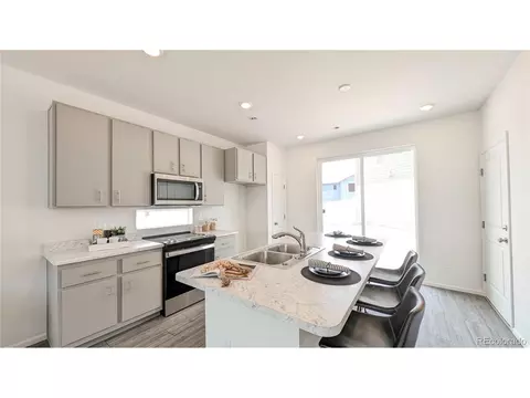 21861 E 38th Pl, Aurora, CO 80019 photo 8