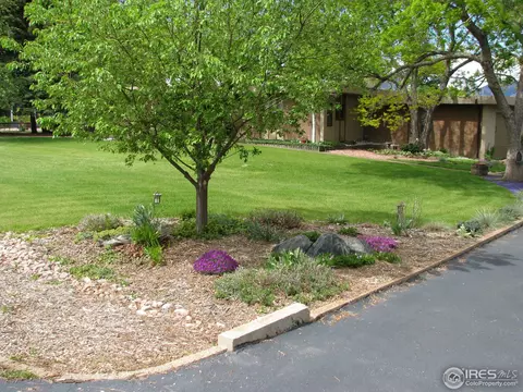 541 Clover Ln, Boulder, CO 80303 photo 2