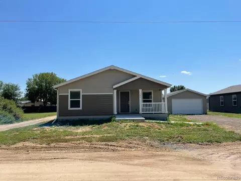 123 Juniper Cir, Log Lane Village, CO 80705