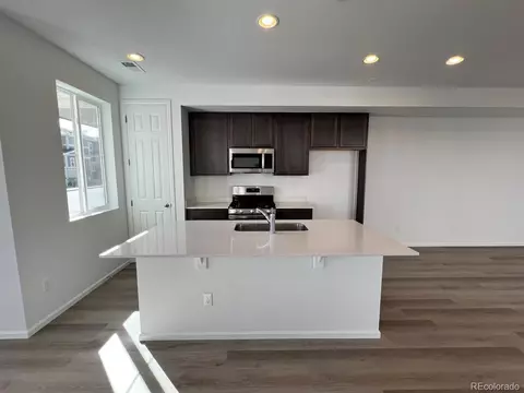 22873 E Tufts Ave #B, Aurora, CO 80015 photo 4