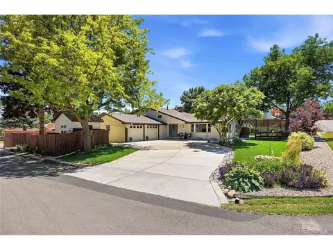 9490 Vance Ct, Broomfield, CO 80021