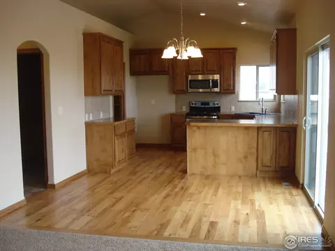 321 Telluride Dr, Windsor, CO 80550 photo 2