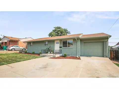 941 Bronco Rd, Denver, CO 80221 photo 2
