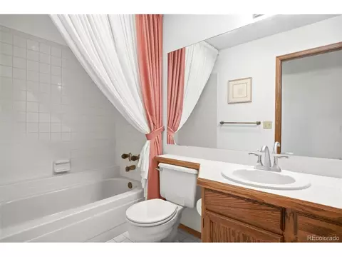 Bath - 16066 Double Eagle Dr #A, Morrison, CO 80465 photo 4 of 5