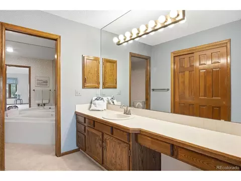 Bath - 16066 Double Eagle Dr #A, Morrison, CO 80465 photo 1 of 5