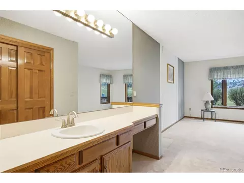Bath - 16066 Double Eagle Dr #A, Morrison, CO 80465 photo 2 of 5