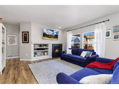 645 Short Ct, Dacono, CO 80514 photo 10