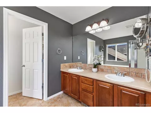 645 Short Ct, Dacono, CO 80514 photo 17