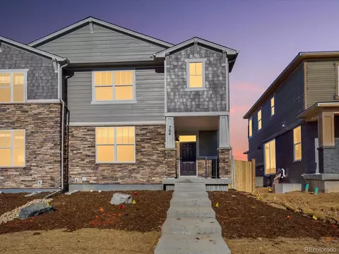 764 N Shawnee St, Aurora, CO 80018