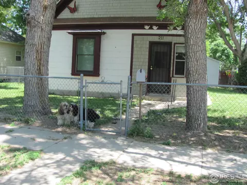 211 Curtis St, Brush, CO 80723 photo 3
