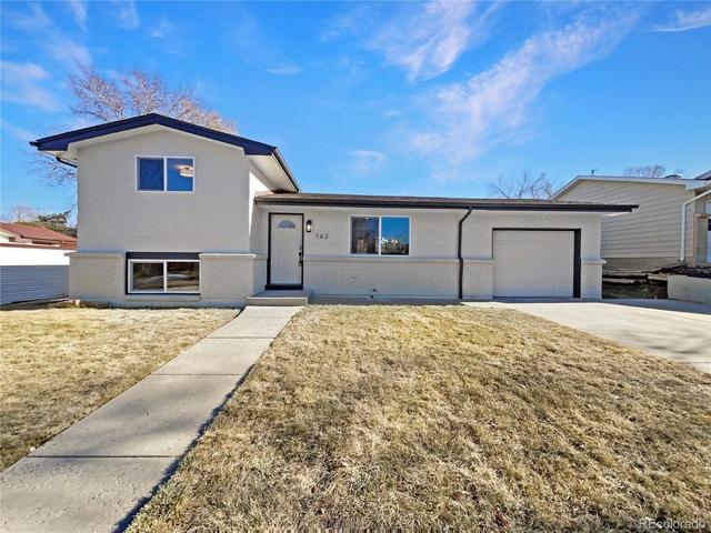 762 S Simms St, Lakewood, CO 80228