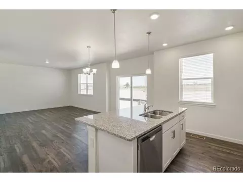 27415 E Byers Pl, Aurora, CO 80018 photo 6