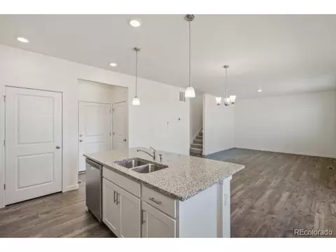 27415 E Byers Pl, Aurora, CO 80018 photo 7