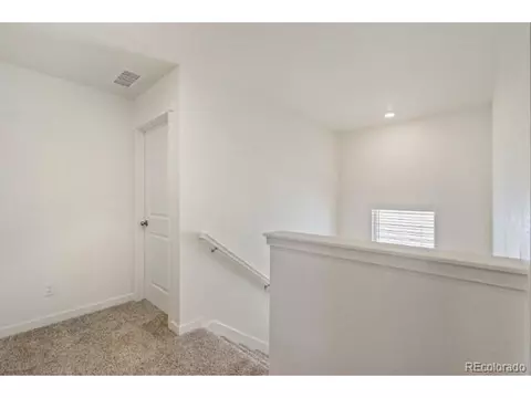 27415 E Byers Pl, Aurora, CO 80018 photo 8