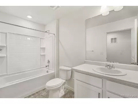 27415 E Byers Pl, Aurora, CO 80018 photo 13