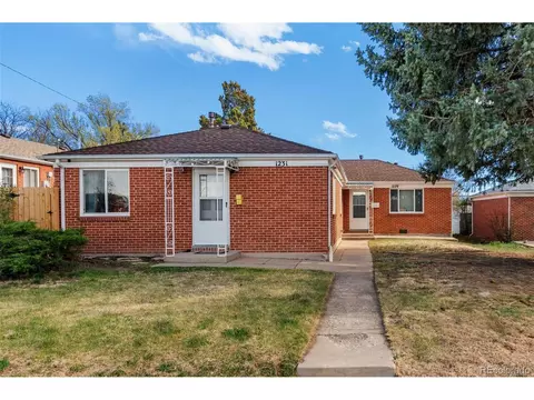 1229 E Caramillo St, Colorado Springs, CO 80909