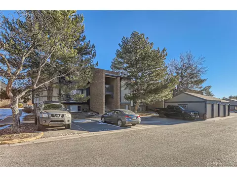 850 W Moorhead Cir #2E, Boulder, CO 80305