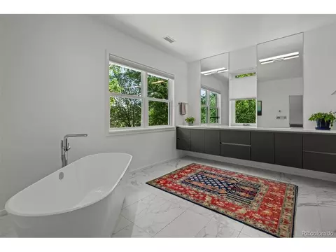 Bath - 1425 Upland Ave, Boulder, CO 80304 photo 1 of 4