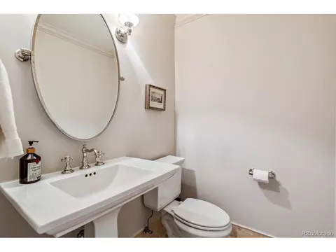 2825 E 9th Ave, Denver, CO 80206 photo 17