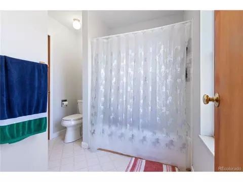 Bath - 1754 E 97th Dr, Thornton, CO 80229 photo 2 of 3
