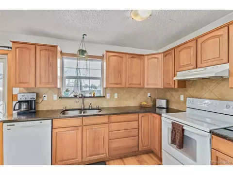 204 S 3rd St, Berthoud, CO 80513 photo 11