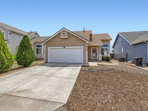 914 Square Dance Ln, Fountain, CO 80817