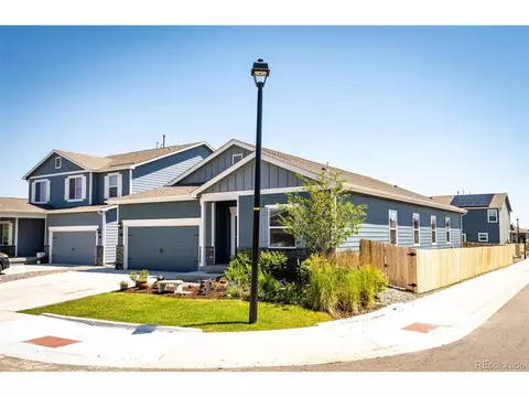 396 Maple St, Bennett, CO 80102 photo 5
