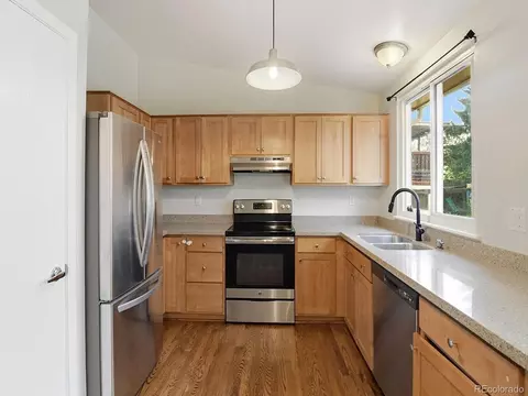 Kitchen - 19472 E Princeton Pl, Aurora, CO 80013 photo 3 of 3