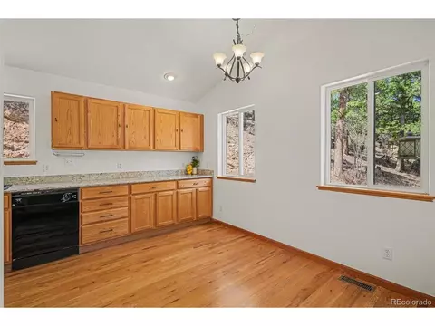 Kitchen - 13475 Shiloh Rd, Conifer, CO 80433 photo 4 of 4