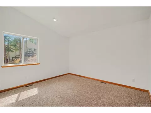Bedroom - 13475 Shiloh Rd, Conifer, CO 80433 photo 3 of 3