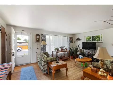 9830 E 5th Ave, Aurora, CO 80010 photo 6