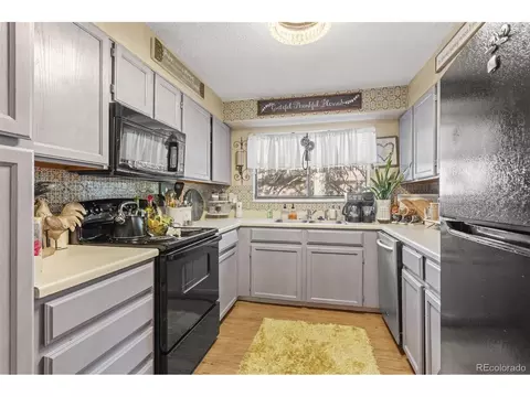 324 Wright St #202, Lakewood, CO 80228 photo 6