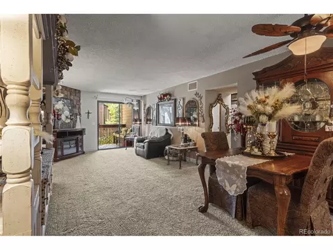 324 Wright St #202, Lakewood, CO 80228 photo 3