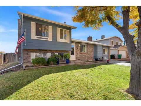 1426 S Argonne Cir, Aurora, CO 80017