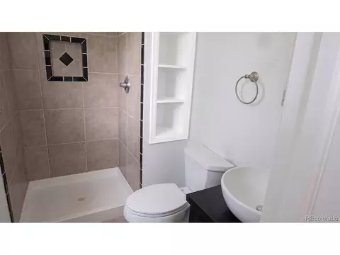 Bath - 16148 Eldorado Pl, Aurora, CO 80013 photo 2 of 3