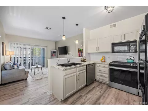 8435 Pebble Creek Way #104, Highlands Ranch, CO 80126