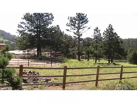 285 Saint Vrain Rd, Lyons, CO 80540 photo 3