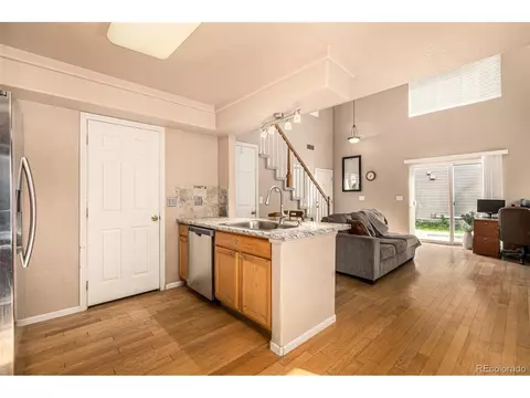Kitchen - 21300 E 42nd Ave, Denver, CO 80249 photo 5 of 7