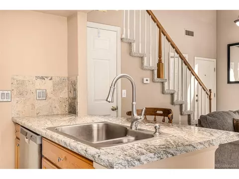 Kitchen - 21300 E 42nd Ave, Denver, CO 80249 photo 4 of 7